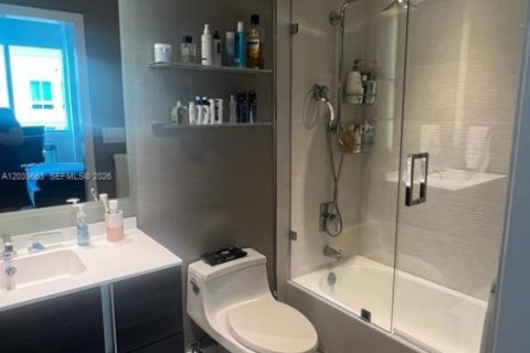 Copropriété à louer à Miami, Floride: 2 chambres, 110.46 m2 № 2089469 - photo 12