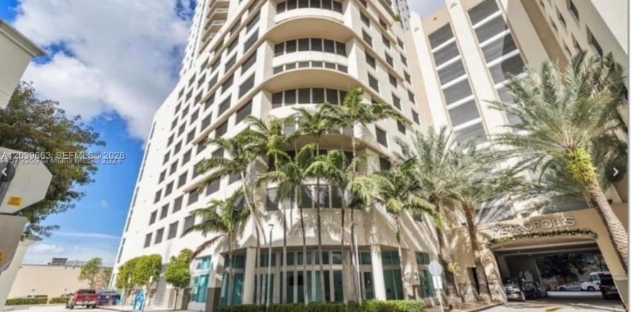 Condo à Miami, Floride, 2 chambres  № 2089469