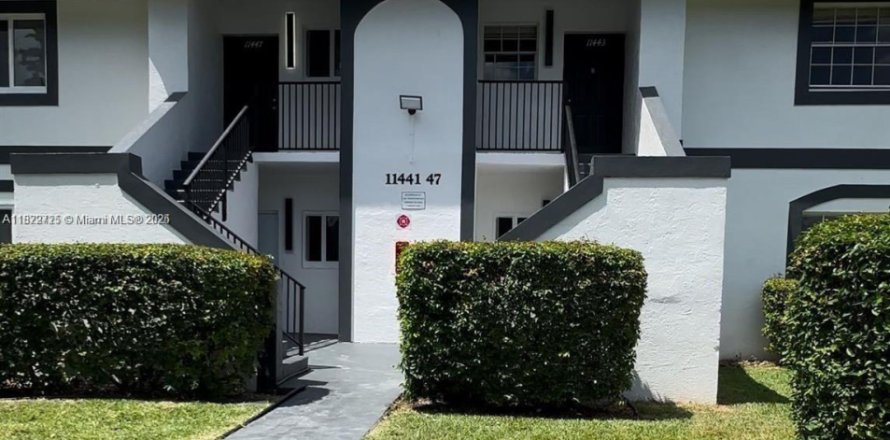 Villa ou maison à Coral Springs, Floride 3 chambres, 111.48 m2 № 1787286