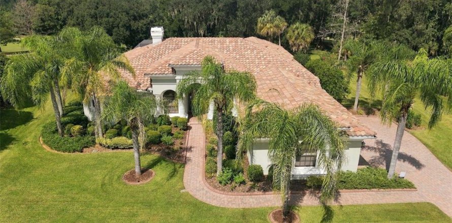 Casa en Dade City, Florida 3 dormitorios, 312.62 m2 № 2383738