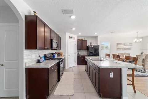 Casa en venta en Wildwood, Florida, 4 dormitorios, 193.52 m2 № 1783339 - foto 15