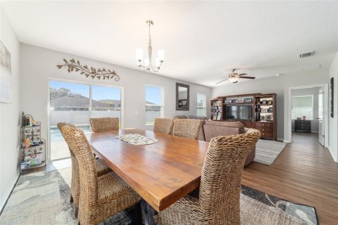 Casa en venta en Wildwood, Florida, 4 dormitorios, 193.52 m2 № 1783339 - foto 12
