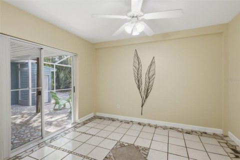 House in Sarasota, Florida 4 bedrooms, 178.47 sq.m. № 2147783 - photo 17