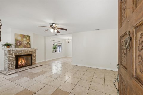 House in Sarasota, Florida 4 bedrooms, 178.47 sq.m. № 2147783 - photo 2