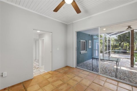 House in Sarasota, Florida 4 bedrooms, 178.47 sq.m. № 2147783 - photo 26