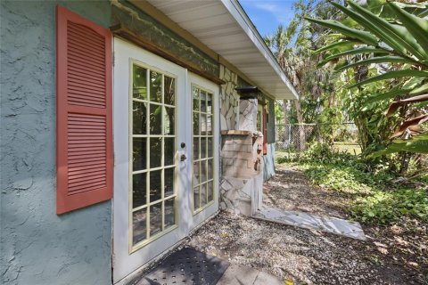 House in Sarasota, Florida 4 bedrooms, 178.47 sq.m. № 2147783 - photo 27