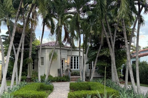 Villa ou maison à vendre à Miami Beach, Floride: 4 chambres, 219.53 m2 № 1969394 - photo 1