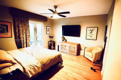 Villa ou maison à vendre à Miami Beach, Floride: 4 chambres, 219.53 m2 № 1969394 - photo 10