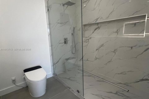 Casa en venta en Cape Coral, Florida, 3 dormitorios № 2033179 - foto 10