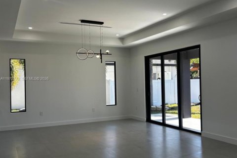 Casa en Cape Coral, Florida 3 dormitorios № 2033179