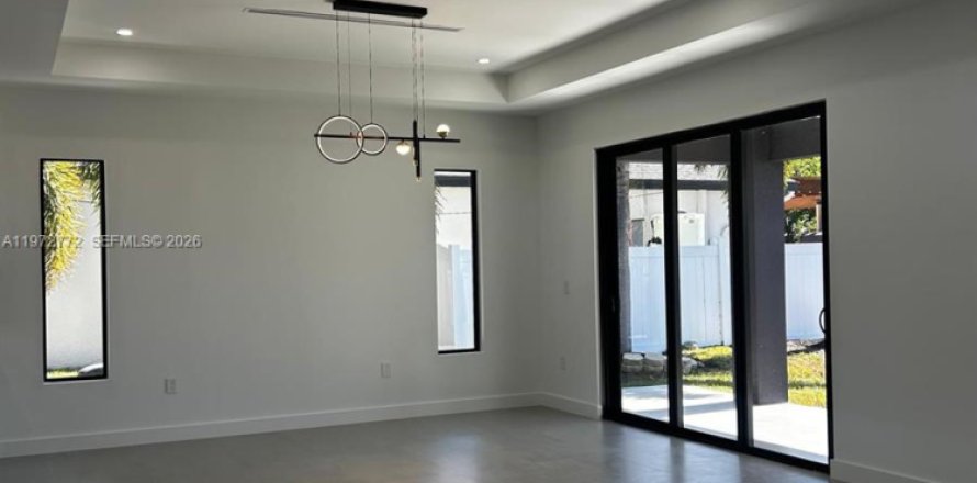 Casa en Cape Coral, Florida 3 dormitorios № 2033179