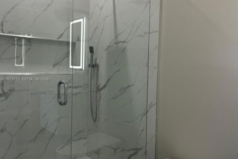 Casa en venta en Cape Coral, Florida, 3 dormitorios № 2033179 - foto 25