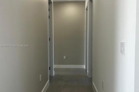 Casa en venta en Cape Coral, Florida, 3 dormitorios № 2033179 - foto 30