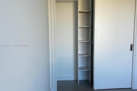 Casa en venta en Cape Coral, Florida, 3 dormitorios № 2033179 - foto 23