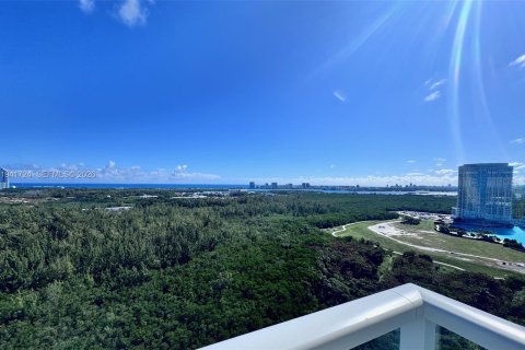 Купить кондоминиум в Норт-Майами, Флорида 3 спальни, 167.32м2, № 1999130 - фото 2