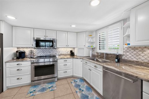 Copropriété à vendre à Punta Gorda, Floride: 2 chambres, 140.84 m2 № 2342208 - photo 25