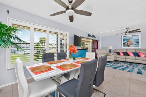Copropriété à vendre à Punta Gorda, Floride: 2 chambres, 140.84 m2 № 2342208 - photo 21