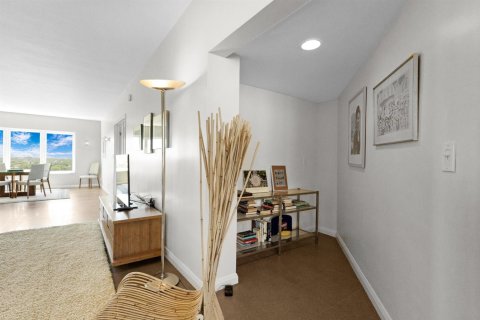 Condo in Fort Lauderdale, Florida, 3 bedrooms  № 2281166 - photo 18