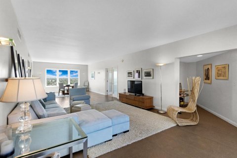 Condo in Fort Lauderdale, Florida, 3 bedrooms  № 2281166 - photo 19