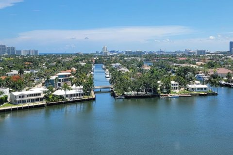 Condo in Fort Lauderdale, Florida, 3 bedrooms  № 2281166 - photo 13