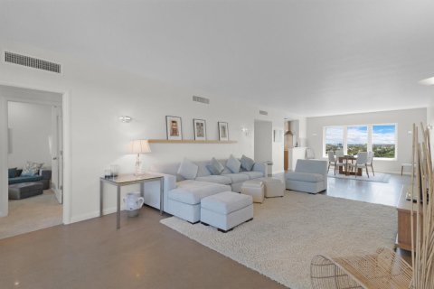 Condo in Fort Lauderdale, Florida, 3 bedrooms  № 2281166 - photo 16