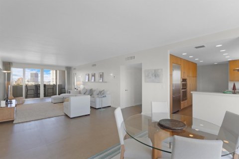 Condo in Fort Lauderdale, Florida, 3 bedrooms  № 2281166 - photo 14