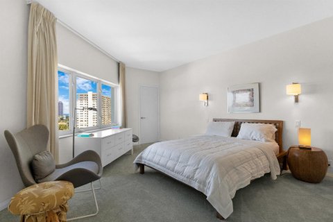 Condo in Fort Lauderdale, Florida, 3 bedrooms  № 2281166 - photo 23