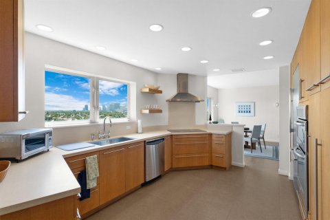 Condo in Fort Lauderdale, Florida, 3 bedrooms  № 2281166 - photo 5