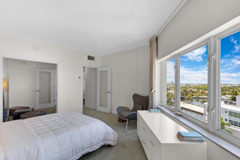 Condo in Fort Lauderdale, Florida, 3 bedrooms  № 2281166 - photo 25