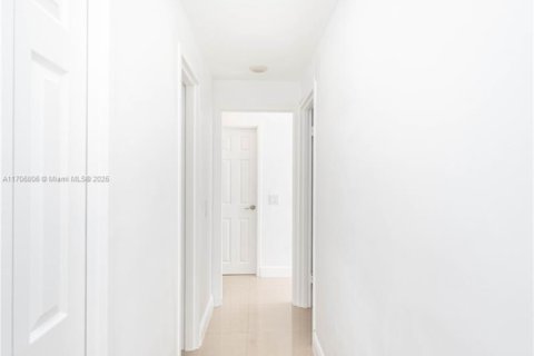 Condominio en alquiler en Hollywood, Florida, 2 dormitorios, 104.05 m2 № 2037759 - foto 19