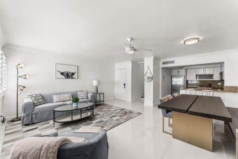 Condominio en venta en Delray Beach, Florida, 2 dormitorios, 130.06 m2 № 2077827 - foto 8