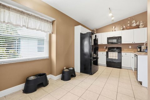 Villa ou maison à vendre à Stuart, Floride: 3 chambres, 137.96 m2 № 2384561 - photo 15