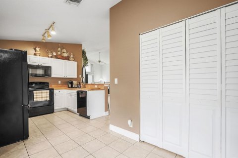 Villa ou maison à vendre à Stuart, Floride: 3 chambres, 137.96 m2 № 2384561 - photo 16
