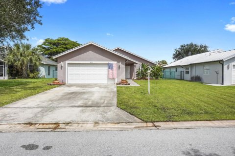 Villa ou maison à vendre à Stuart, Floride: 3 chambres, 137.96 m2 № 2384561 - photo 27