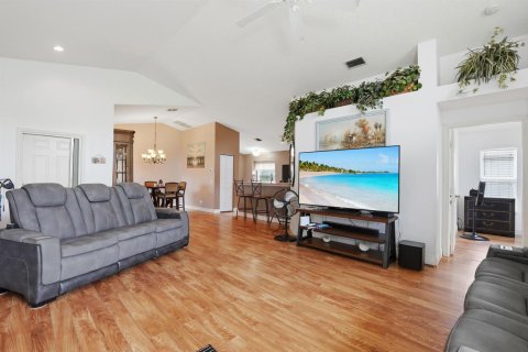 Villa ou maison à vendre à Stuart, Floride: 3 chambres, 137.96 m2 № 2384561 - photo 7