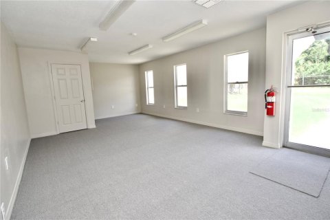 Commercial property in Hudson, Florida 148.64 sq.m. № 2224861 - photo 7
