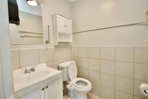 Commercial property in Hudson, Florida 148.64 sq.m. № 2224861 - photo 10