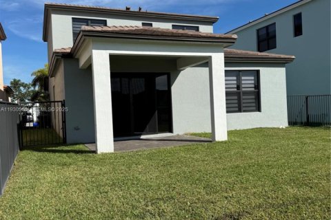 Снять в аренду виллу или дом в Уэстлейк, Флорида 3 спальни, 196.02м2, № 1989394 - фото 25