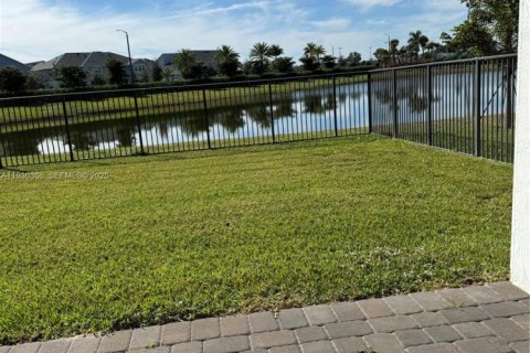 Снять в аренду виллу или дом в Уэстлейк, Флорида 3 спальни, 196.02м2, № 1989394 - фото 22