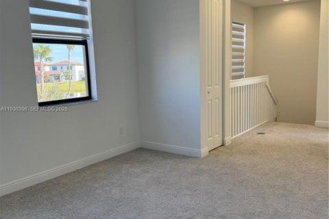 Снять в аренду виллу или дом в Уэстлейк, Флорида 3 спальни, 196.02м2, № 1989394 - фото 18