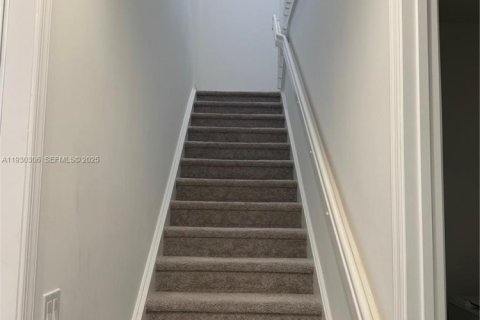 Снять в аренду виллу или дом в Уэстлейк, Флорида 3 спальни, 196.02м2, № 1989394 - фото 16