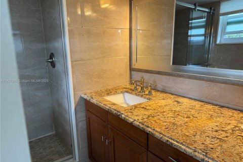 Condo in Sunrise, Florida, 2 bedrooms  № 1792604 - photo 19