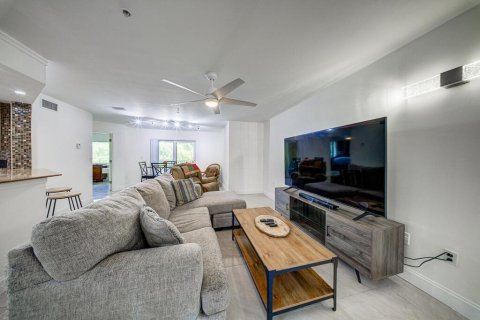 Condominio en venta en Hypoluxo, Florida, 3 dormitorios, 107.95 m2 № 2189537 - foto 4