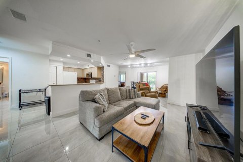 Condominio en venta en Hypoluxo, Florida, 3 dormitorios, 107.95 m2 № 2189537 - foto 2