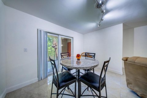 Condominio en venta en Hypoluxo, Florida, 3 dormitorios, 107.95 m2 № 2189537 - foto 9