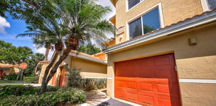 Condominio en Hypoluxo, Florida, 3 dormitorios № 2189537