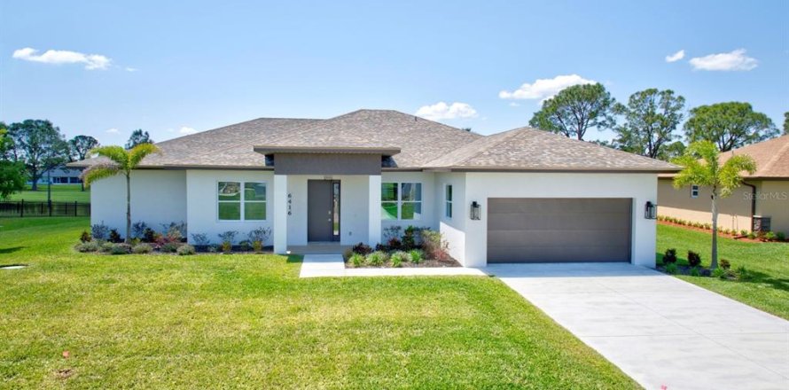 House in Sebring, Florida 3 bedrooms, 206.34 sq.m. № 1636808