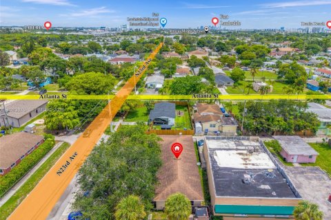 Propiedad comercial en venta en Hollywood, Florida № 2154263 - foto 19