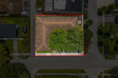 Propiedad comercial en venta en Hollywood, Florida № 2154263 - foto 5