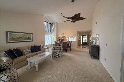 Casa en alquiler en Sarasota, Florida, 2 dormitorios, 119.19 m2 № 1909157 - foto 4